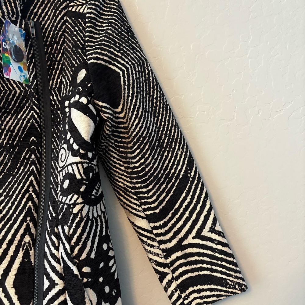 Desigual designer tapestry black white red we love jacket coat RARE size 10 NEW - Picture 8 of 16